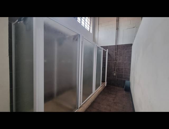 800M² RETAIL TO LET IN PAROW CENTRAL